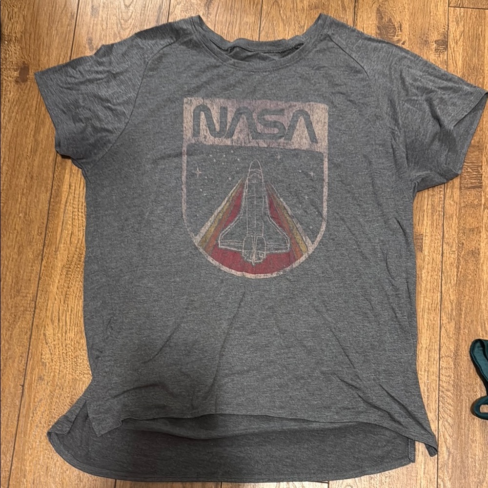 League brand NASA Gray Vintage Graphic T-Shirt
